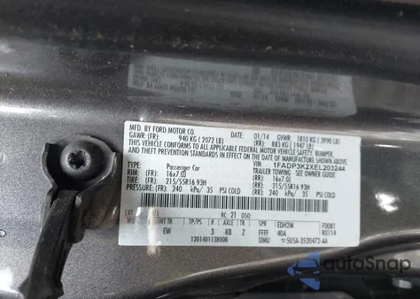 2014 Ford Focus Se z USA, uszkodzony, nr VIN 1FADP3K2XEL203244